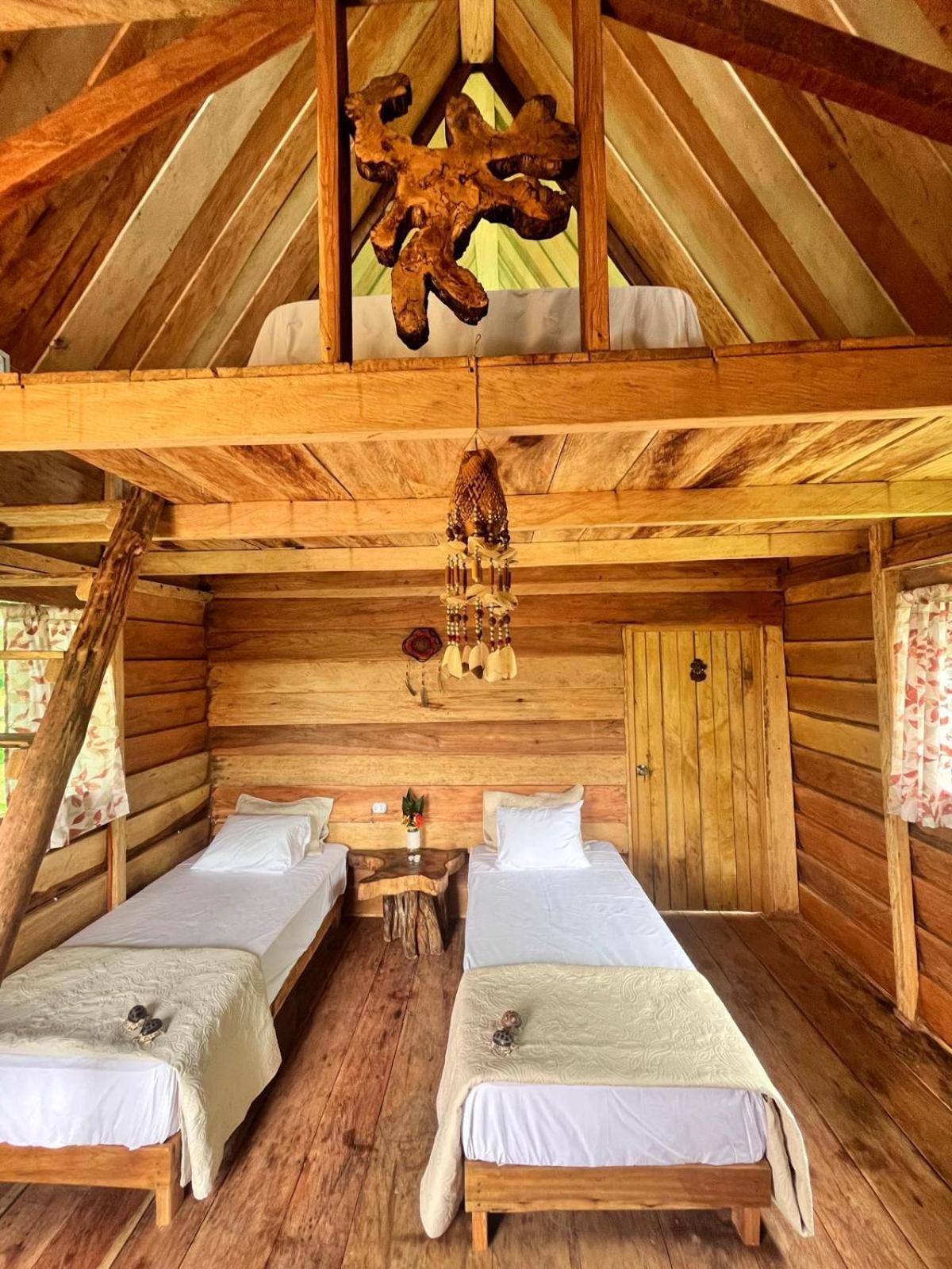 איקיטוס Purachata Ecolodge מראה חיצוני תמונה