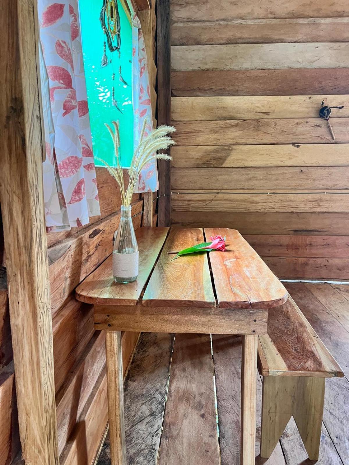 איקיטוס Purachata Ecolodge מראה חיצוני תמונה